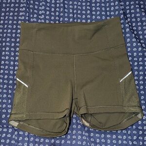 Lululemon women’s biker shorts